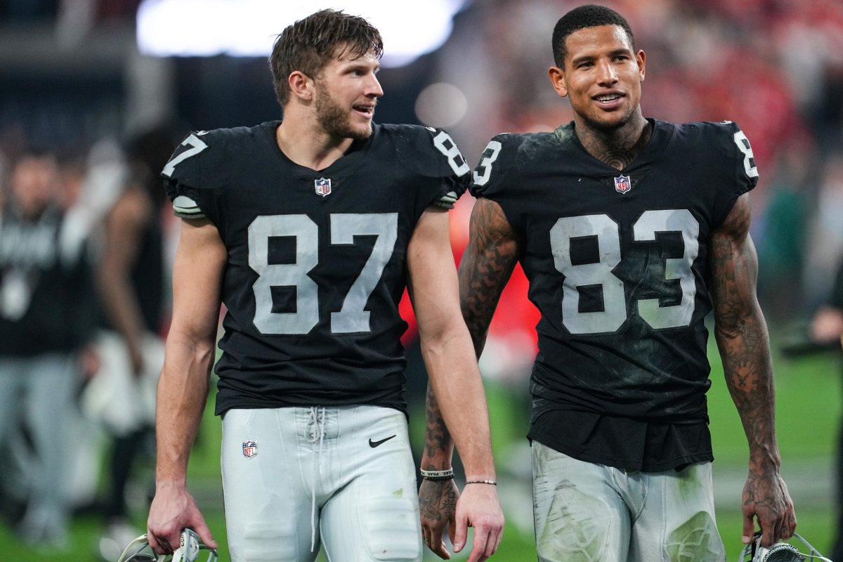 Darren Waller Returns to NFL: